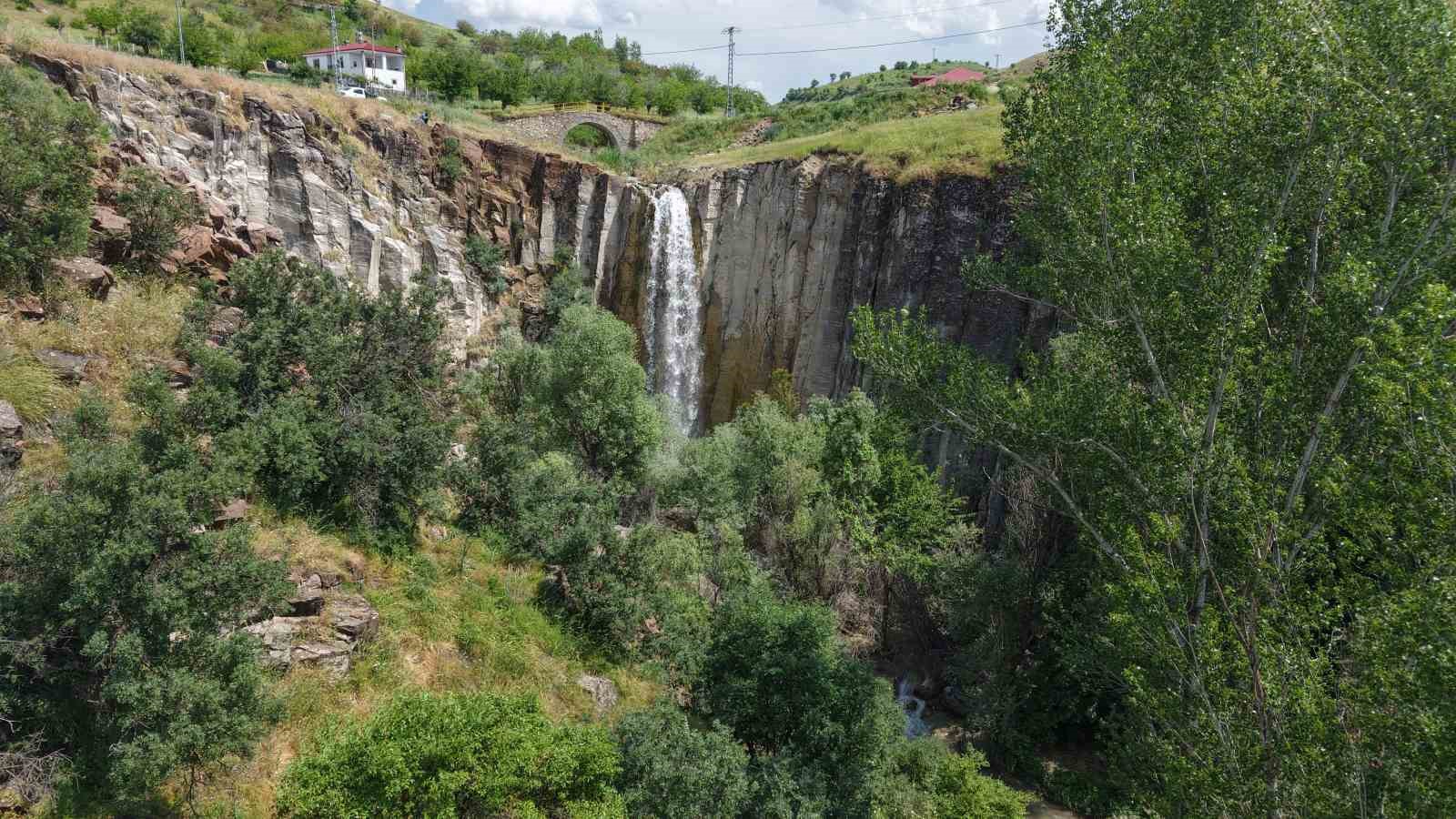 Elazığ’da saklı doğa harikası: Nişankaya Şelalesi ve doğal kanyon 12 elazigda sakli doga harikasi nisankaya selalesi ve dogal kanyon 8 ZsNT1rW5