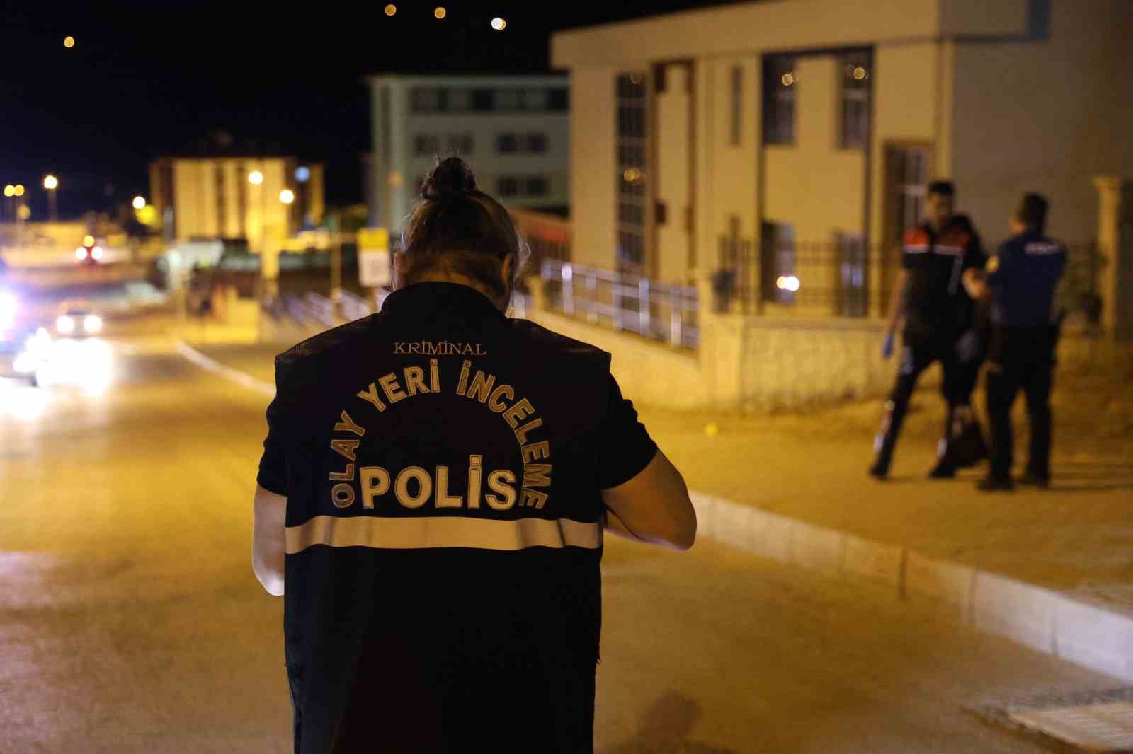 Elazığ’da silahlı ve bıçaklı kavga: 2 ağır yaralı 6 elazigda silahli ve bicakli kavga 2 agir yarali 2 JF8jgRcb