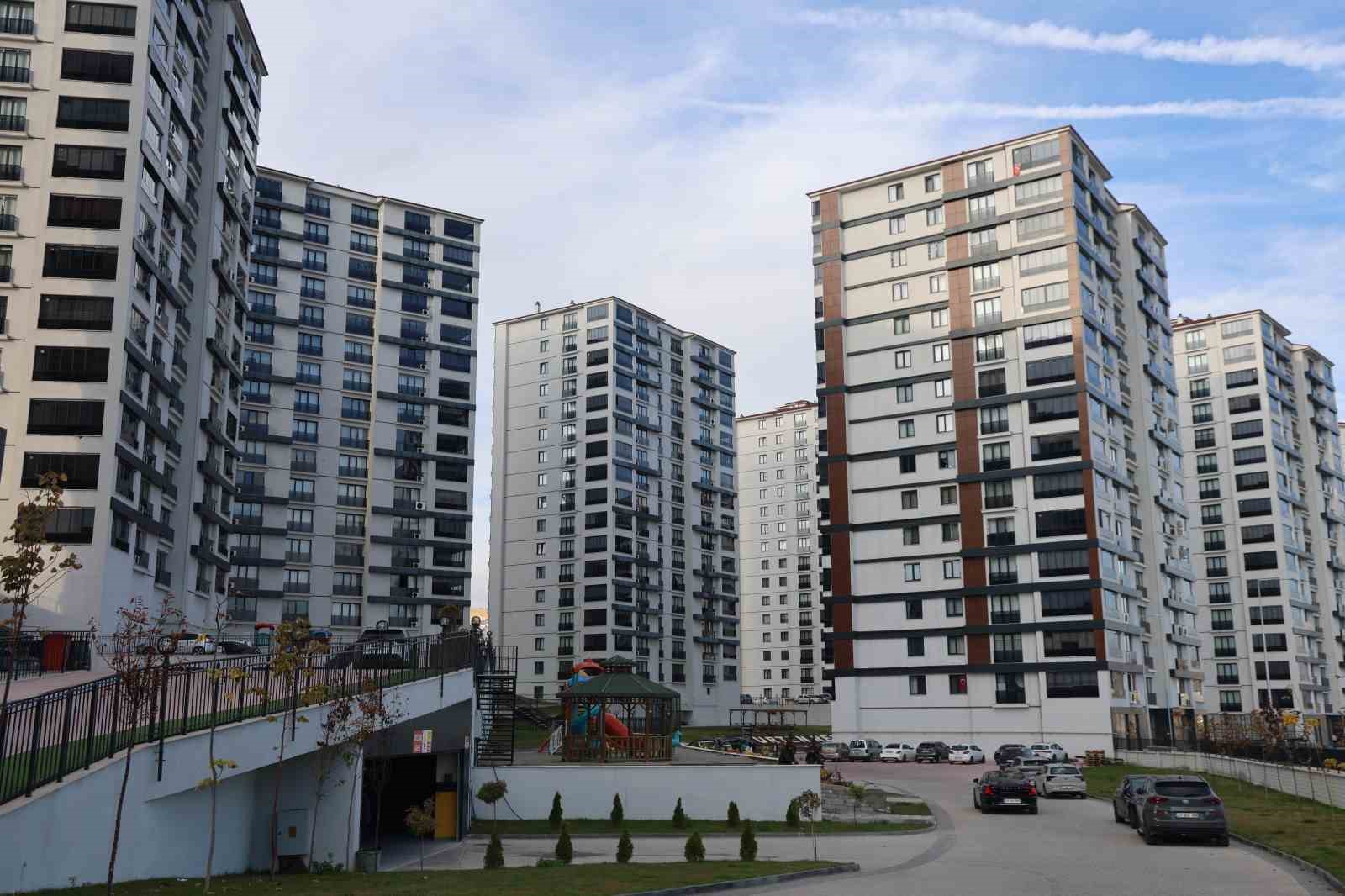elazigda site yonetimi aidati 27 bin lira yapinca bina sakinleri isyan etti 2 qEiGdKLd