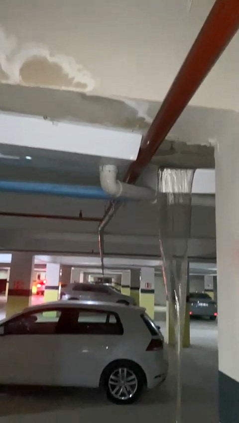 elazigda site yonetimi aidati 27 bin lira yapinca bina sakinleri isyan etti 4 9SucNfi4