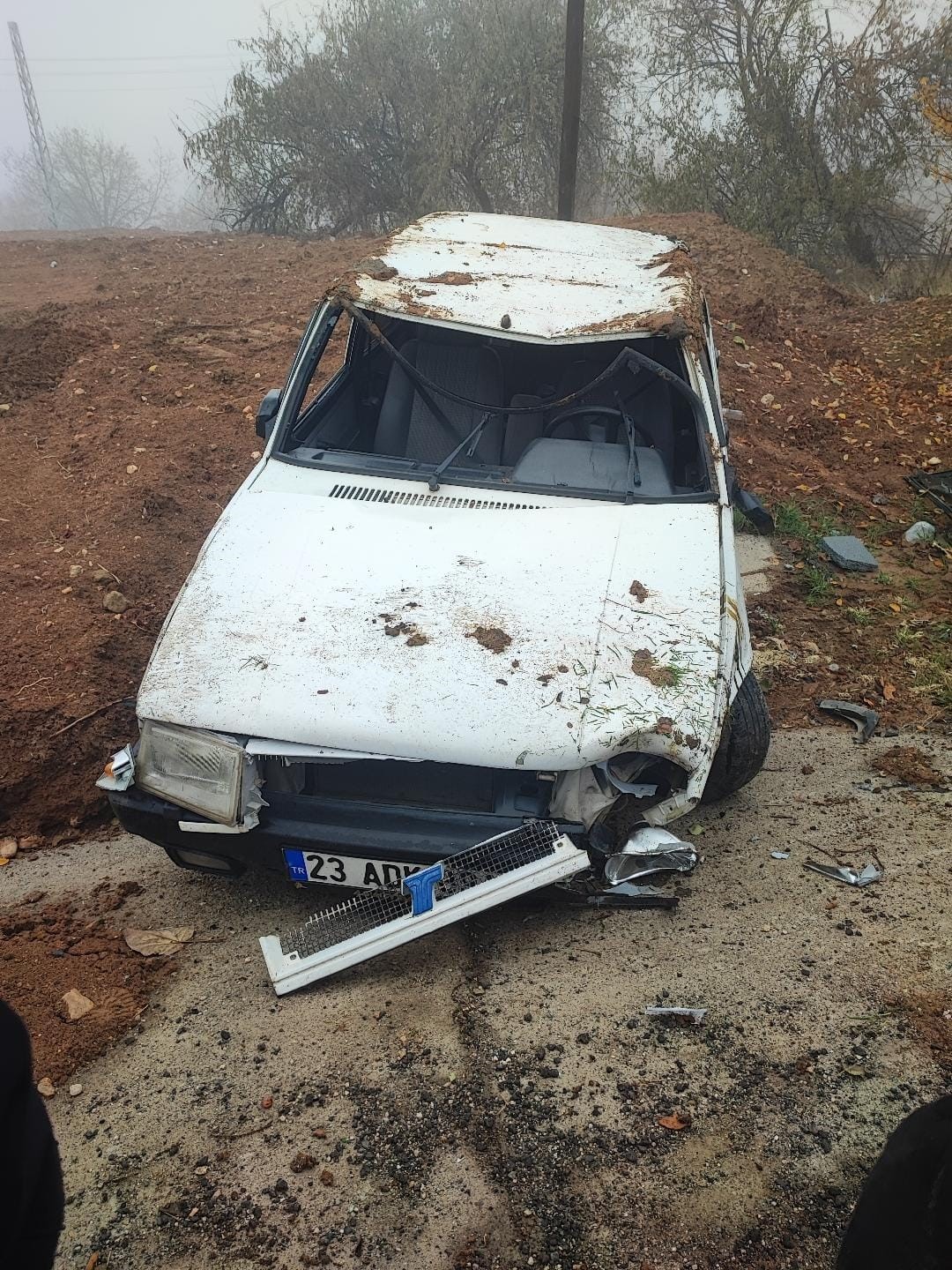elazigda takla atan otomobilin surucusu yaralandi 0 jGpwGXBe