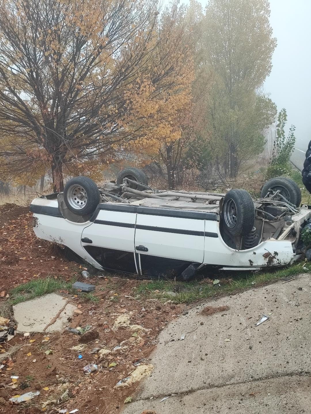 elazigda takla atan otomobilin surucusu yaralandi 1 A8wWUN36