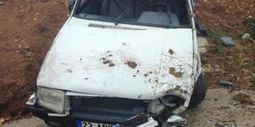 elazigda-takla-atan-otomobilin-surucusu-yaralandi-2KLgRdNJ.jpg