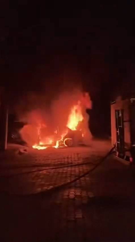 elazigda tofas arac alev alev yandi 2 kEQSZODq