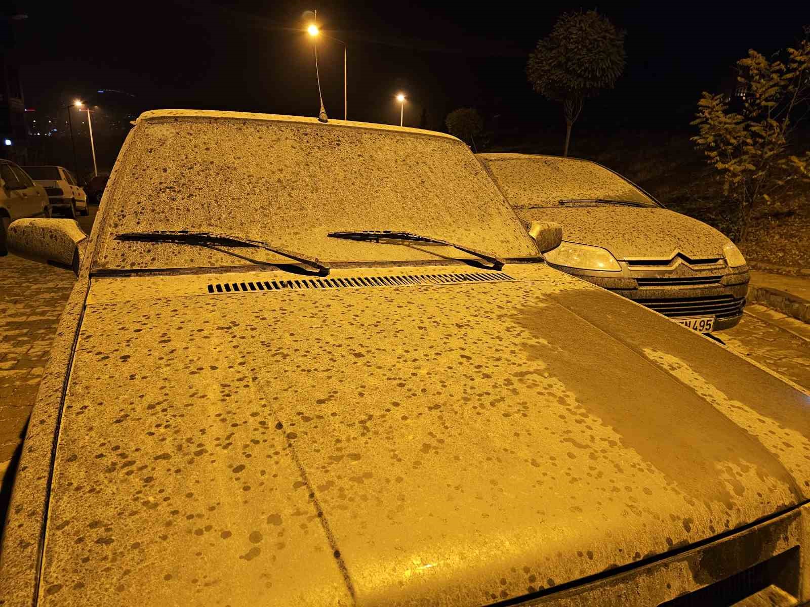 elazigda toz tasinimi yagisla birlesti adeta camur yagdi 1
