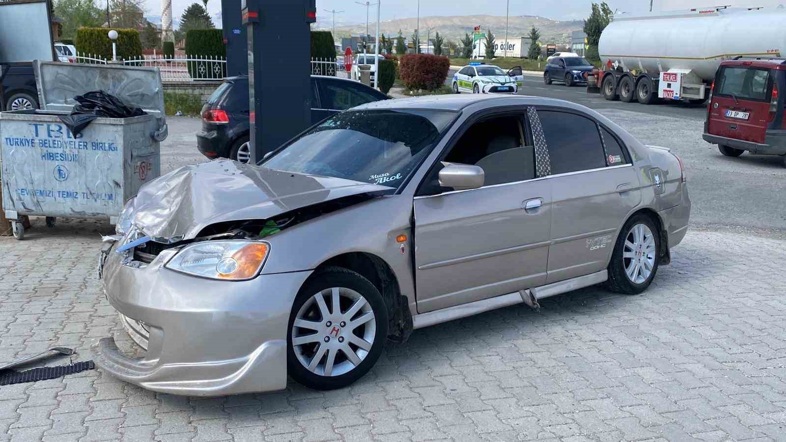 elazigda trafik kazasi 1 yarali 1