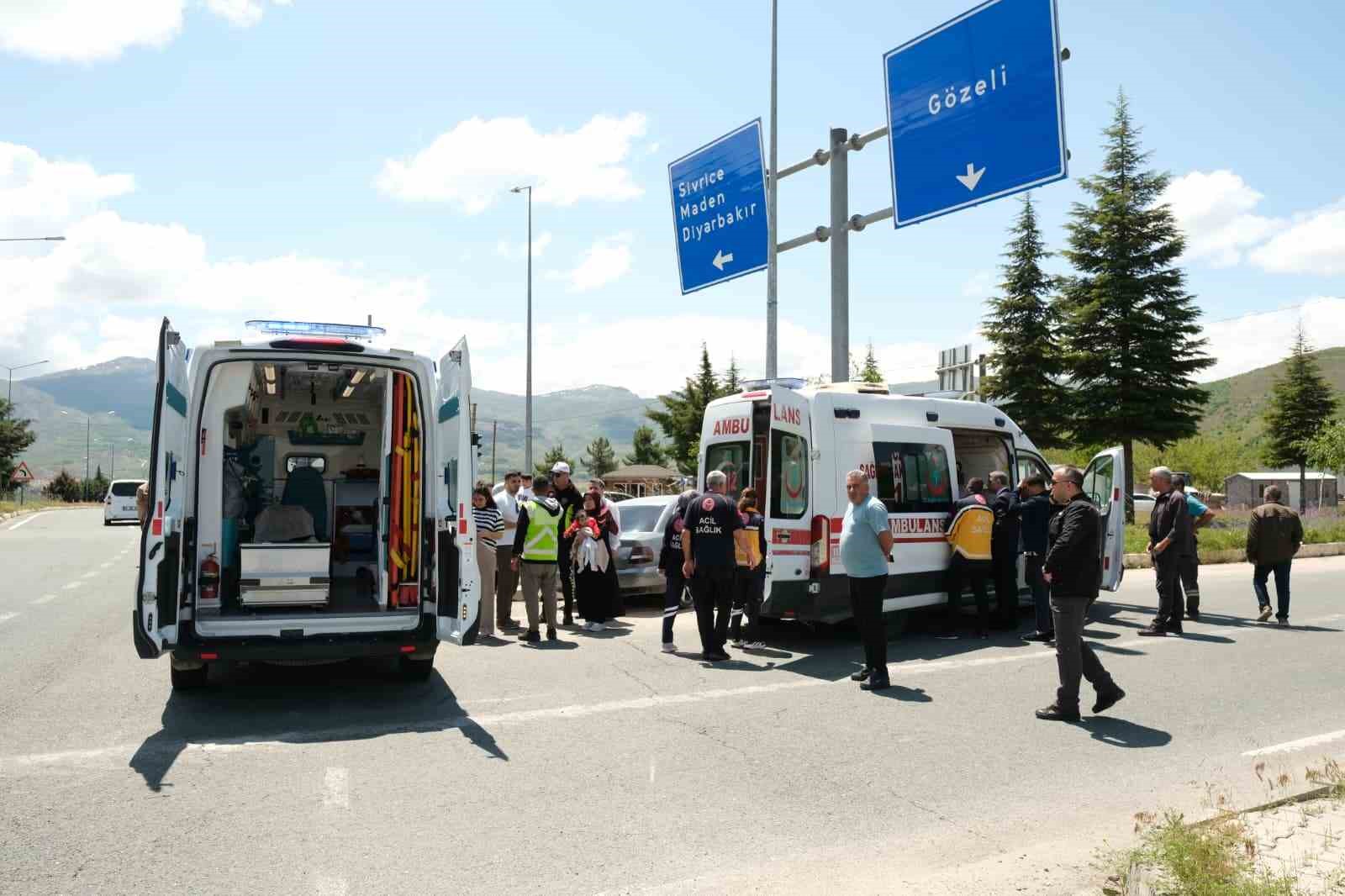 elazigda trafik kazasi 6 yarali 2 SLiOYjd3