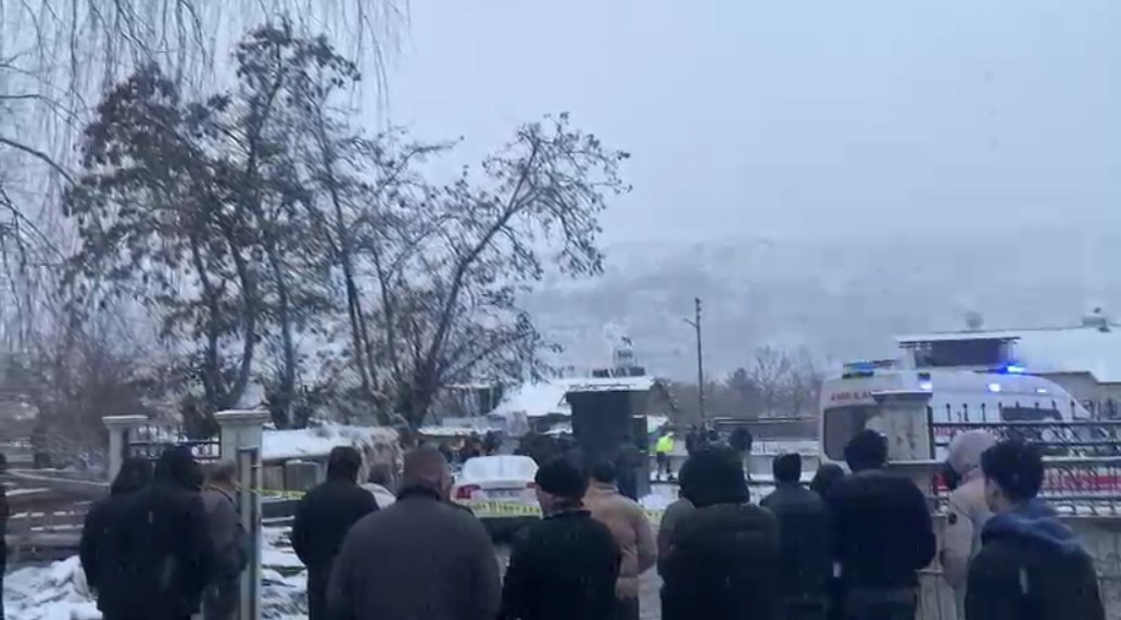 elazigda trenin carptigi engelli sahis hayatini kaybetti 0 I7QGzSR6