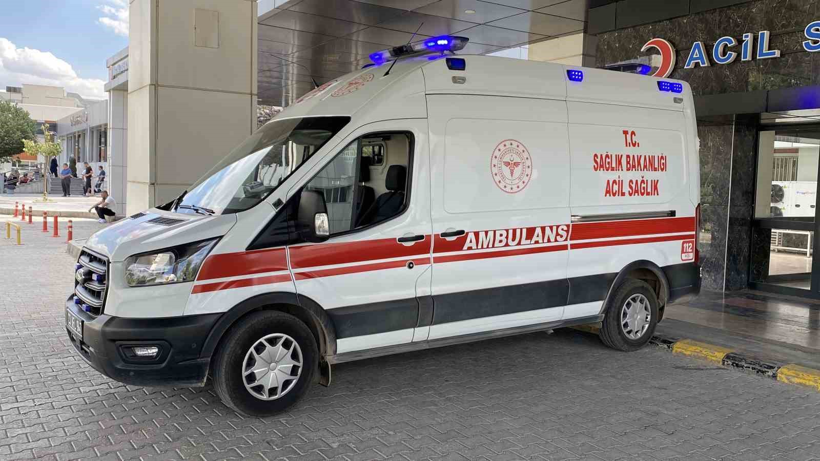 Elazığ’da üstüne çorba dökülen 7 aylık bebek tedavi altına alındı 5 elazigda ustune corba dokulen 7 aylik bebek tedavi altina alindi 1 OmeFMpDD