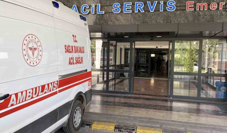 elazigda-ustune-corba-dokulen-7-aylik-bebek-tedavi-altina-alindi-dnqBQPBv.jpg