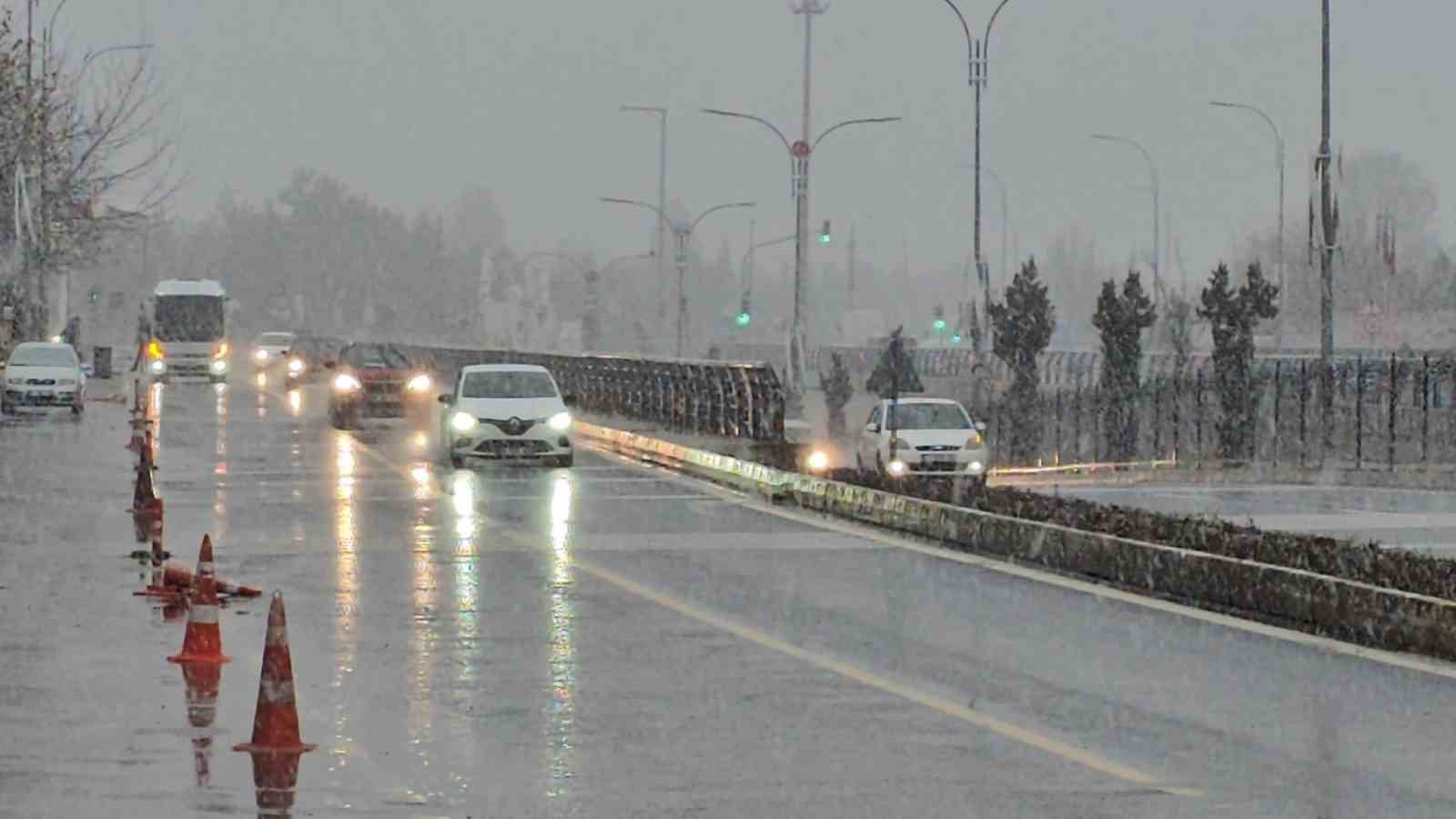 elazigda yogun kar yagisi 3 Q4M9J7HS