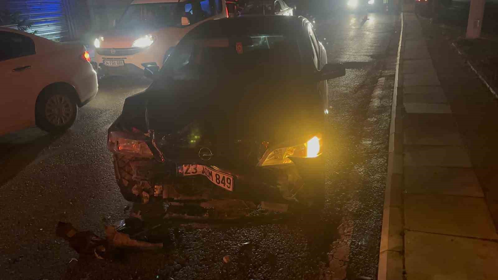 elazigda zincirleme trafik kazasi 3 yarali 2 5gvj62Cj