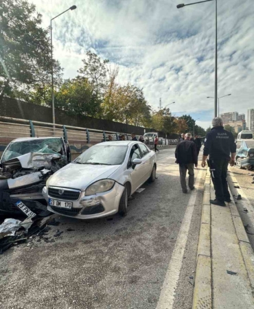 elazigdaki-zincirleme-trafik-kazasi-1-olu-4-yarali-pG4DYhgt.jpg