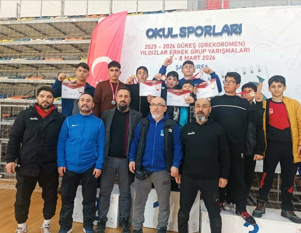 elazigli gurescilerden turkiye yari finallerinde buyuk basari 1 FJepJUdt