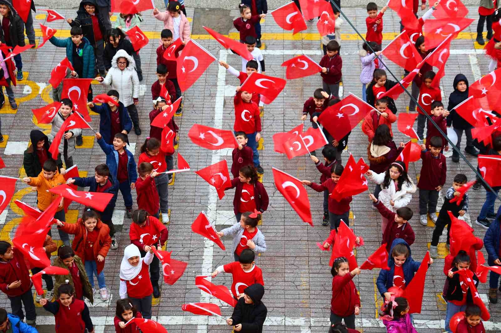 Elazığlı minikler milli takımın başarısını coşkuyla kutladı 8 elazigli minikler milli takimin basarisini coskuyla kutladi 4 4jLTFdbd