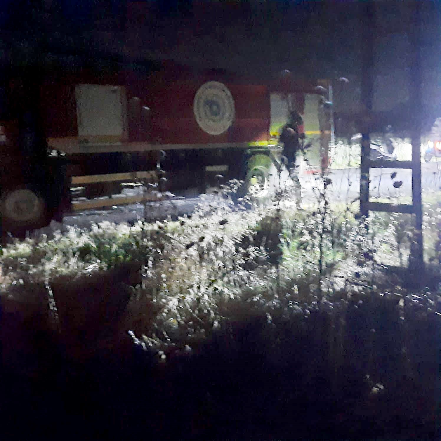 elektrik direginden sicrayan kivilcim yangin cikardi 5 VTDHOGrj