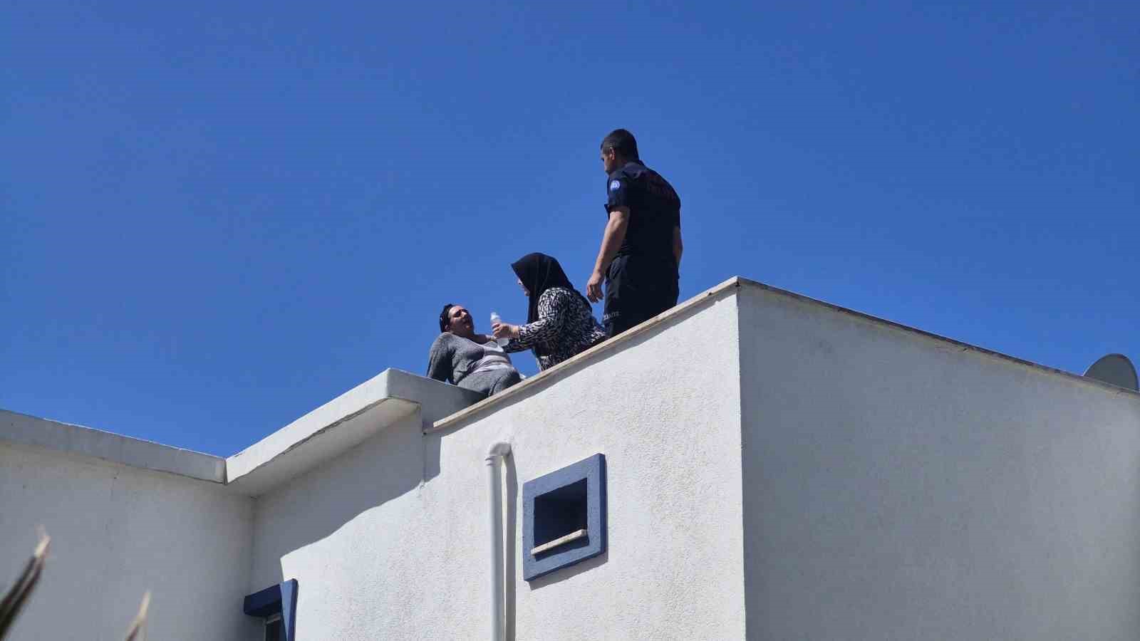 elektrik hatti patladi cikan yanginda 2 kisi mahsur kaldi 1 yX21ye3N