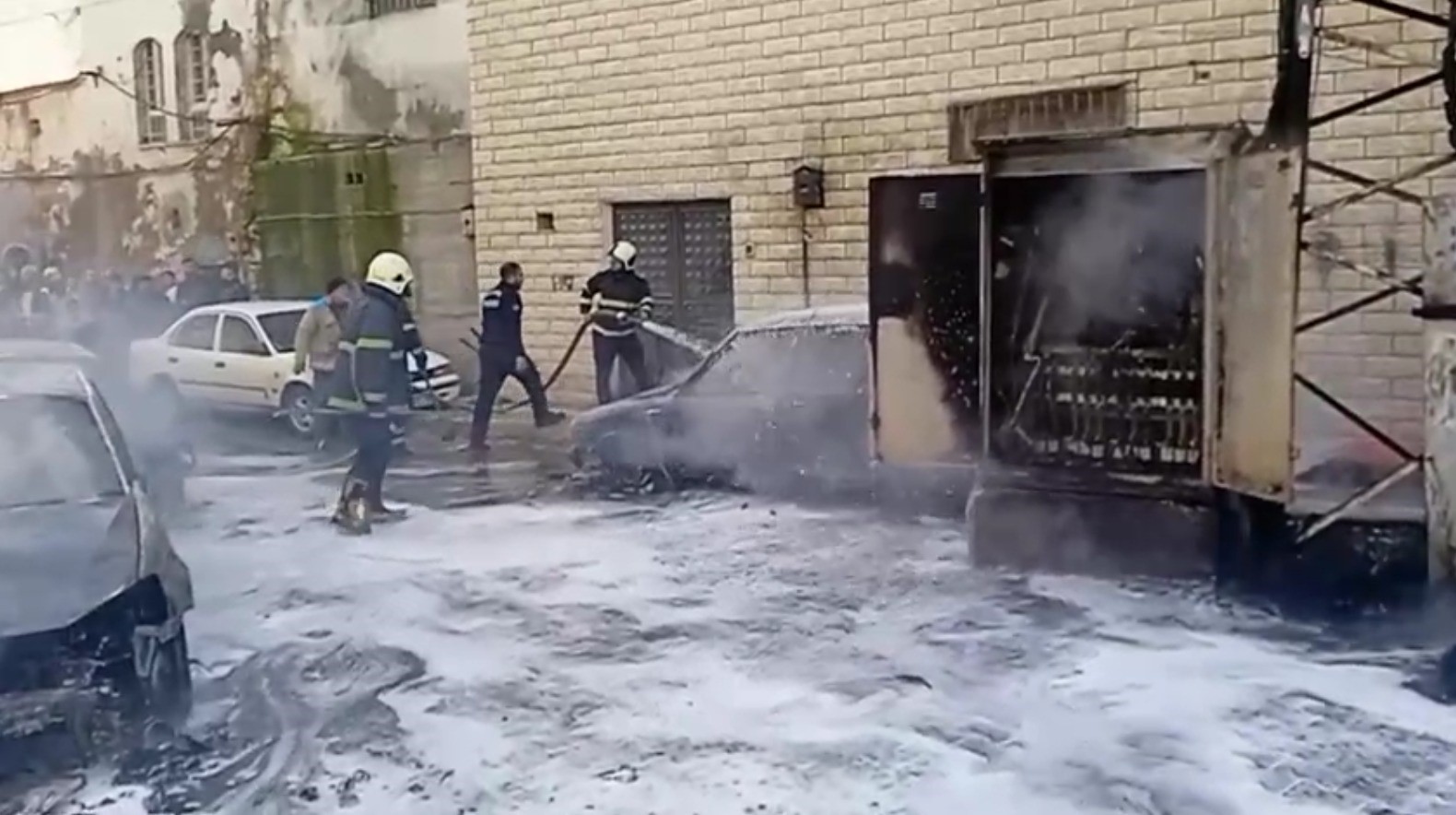 elektrik panosu alev aldi 3 arac zarar gordu 3 ksFgzAqa