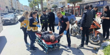 elektrikli-bisiklet-ile-motosikletin-carpisma-ani-kamerada-3-yarali-XaXxXhVO.jpg