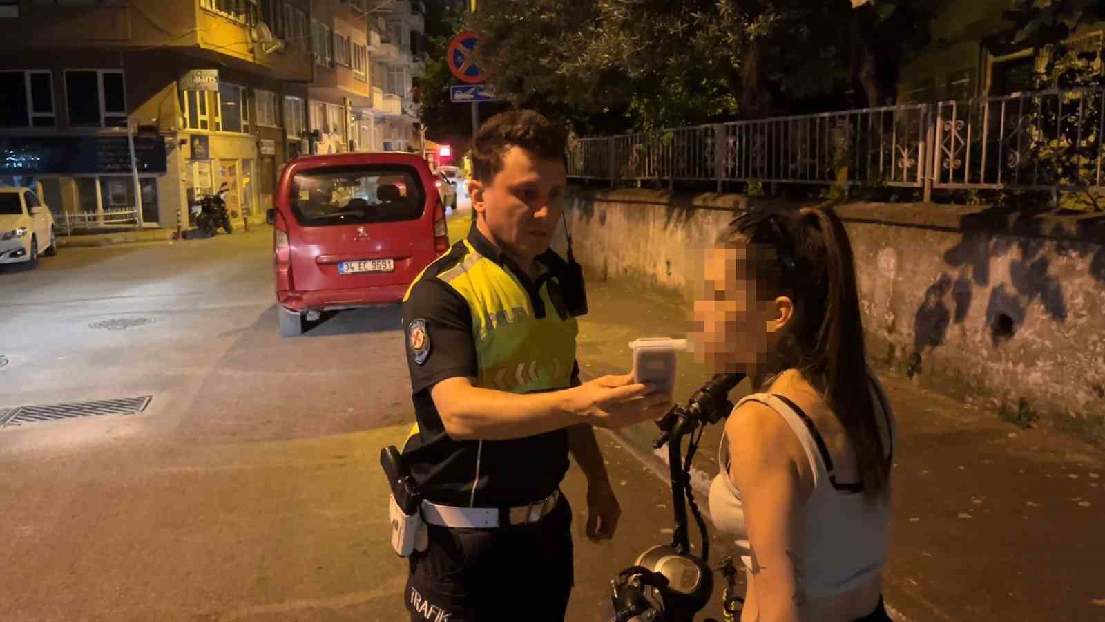 Elektrikli bisiklet sürücüsü alkollü çıktı, "Eve gidiyordum" dedi 4 elektrikli bisiklet surucusu alkollu cikti eve gidiyordum dedi 0 ZFGIGP7H