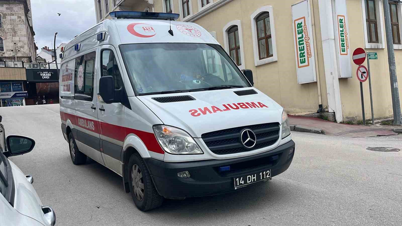 elektrikli bisikletten dusen surucu yaralandi 4 OkMqMhbI