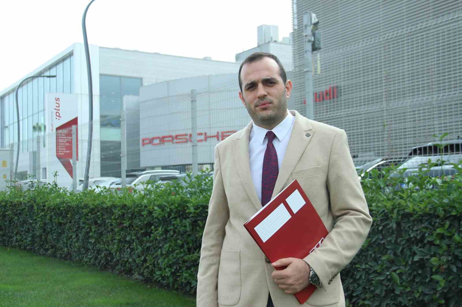 elektrikli kabus 18 milyonluk porsche alev aldi is adami canini zor kurtardi 1 RuruNLfH