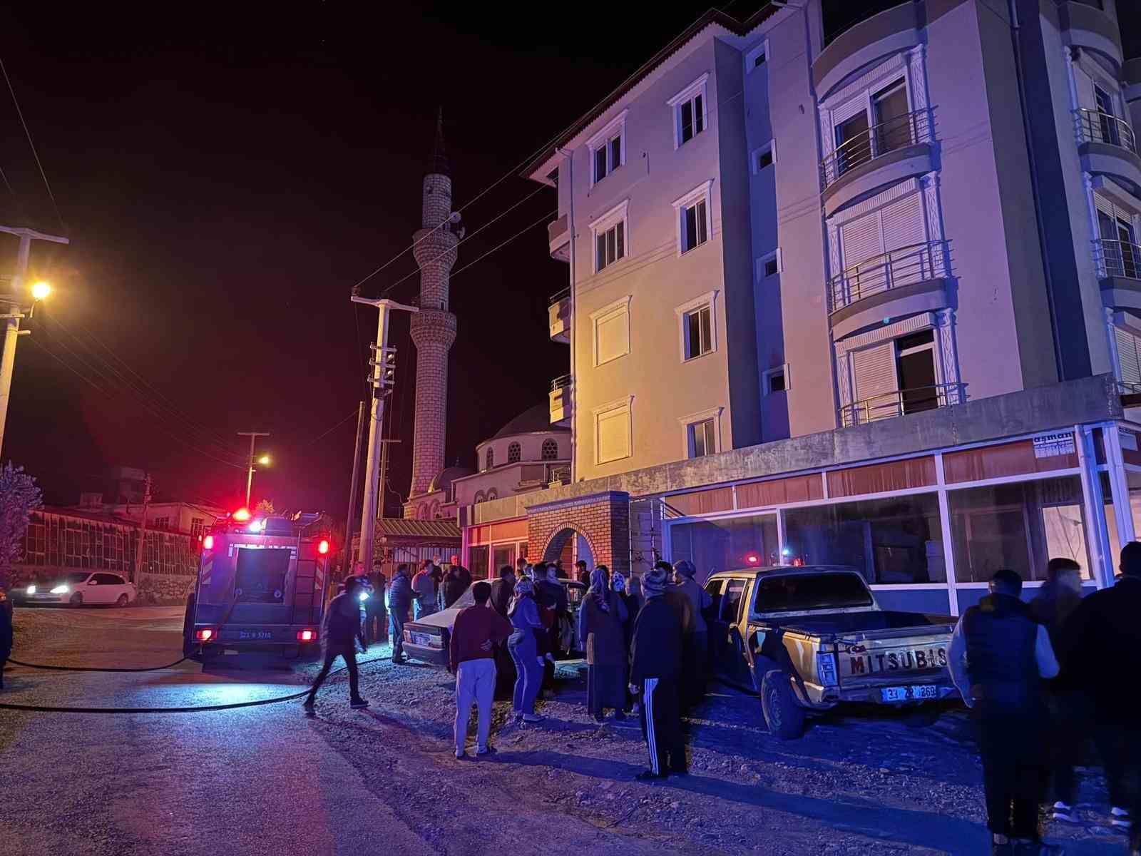elektrikli soba yangina neden oldu daire alev alev yandi 1 GWwRzwi6