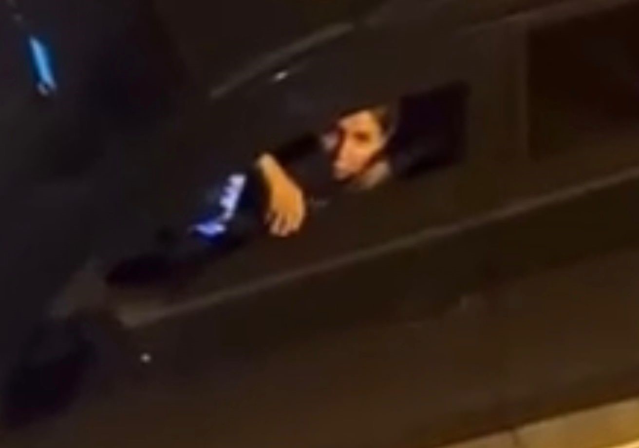 elif kumalin kaybolmadan onceki goruntuleri ortaya cikti 1 ZSAsvtT5