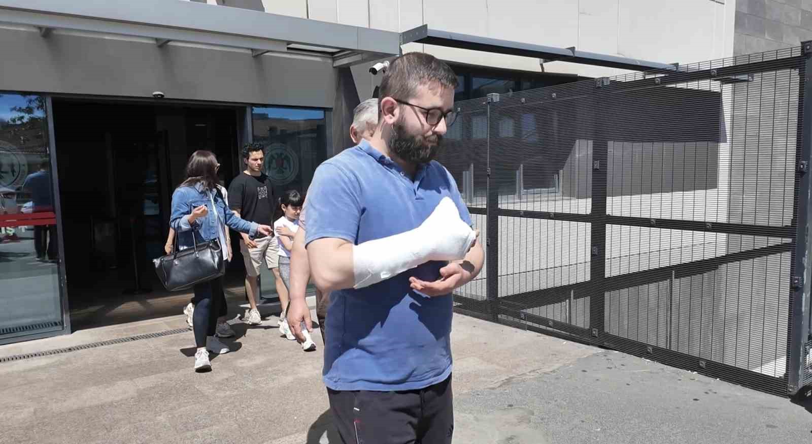 Elini teraziye sıkıştıran acemi kasap: "Bir şey olmadığını düşünmüştüm, tendonlarım kopmuş" 4 elini teraziye sikistiran acemi kasap bir sey olmadigini dusunmustum tendonlarim kopmus 0 e4kczGVq