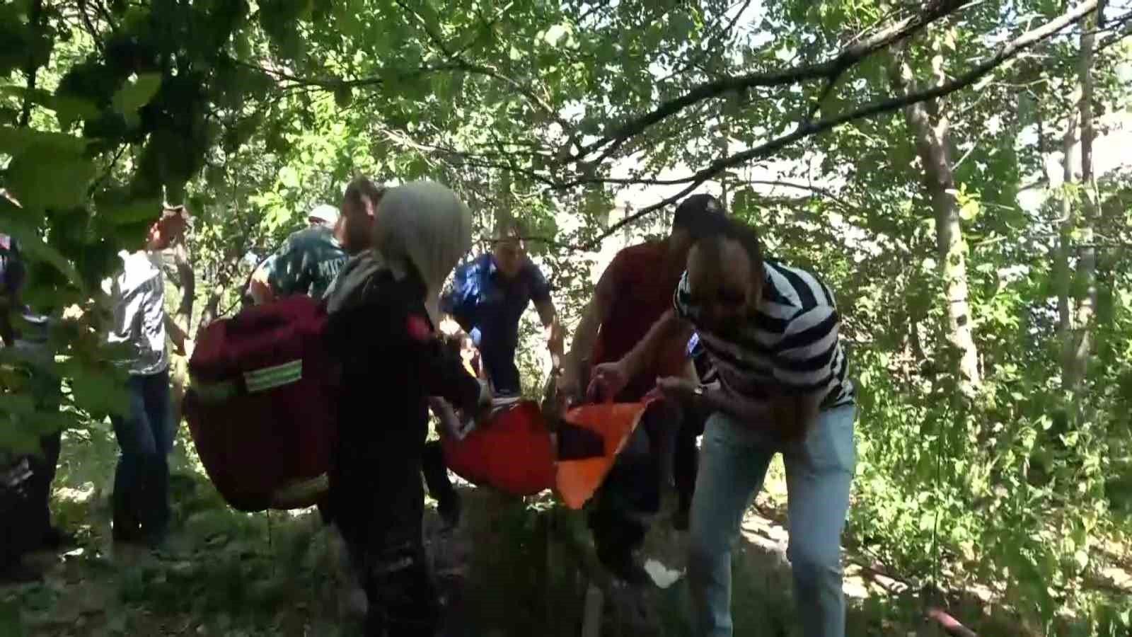 Elmas nineyi yangından itfaiyeciler kurtardı 6 elmas nineyi yangindan itfaiyeciler kurtardi 2 lyvJ354X