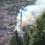elmas-nineyi-yangindan-itfaiyeciler-kurtardi-O9jQpXdL.jpg