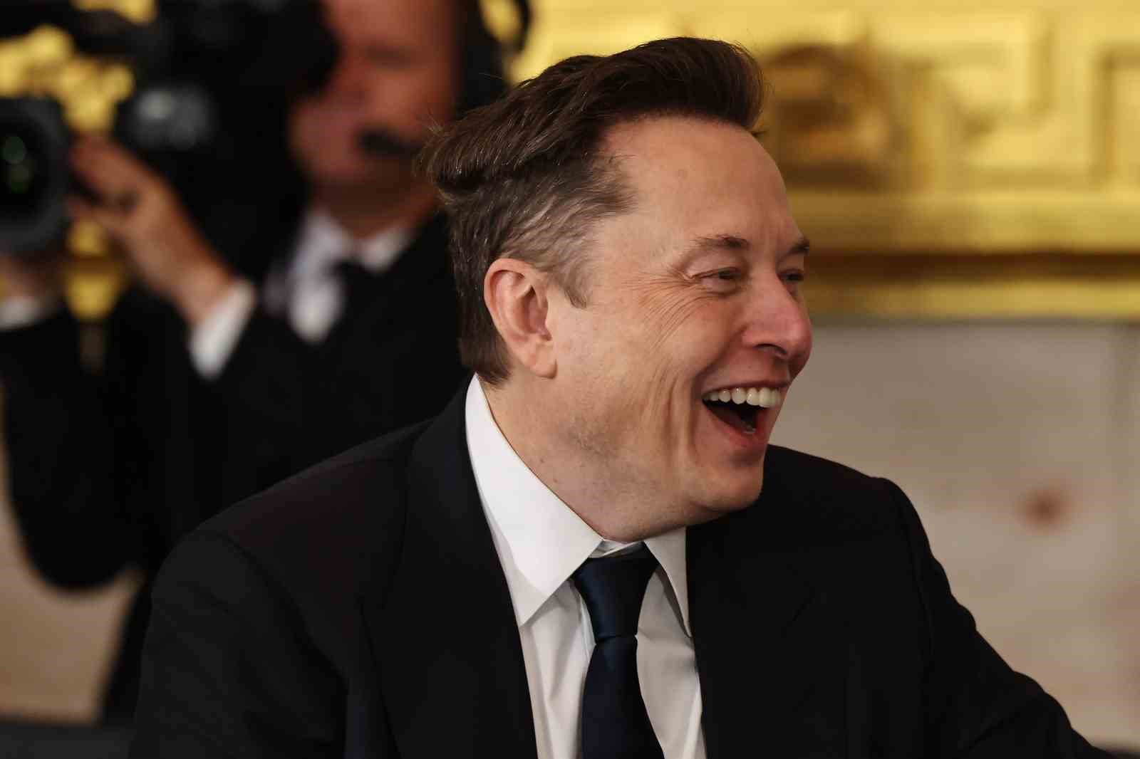 elon musk net serveti 800 milyar dolari asan tarihteki ilk insan oldu 0 f925At1G
