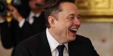 elon-musk-net-serveti-800-milyar-dolari-asan-tarihteki-ilk-insan-oldu-DlNNMXxY.jpg