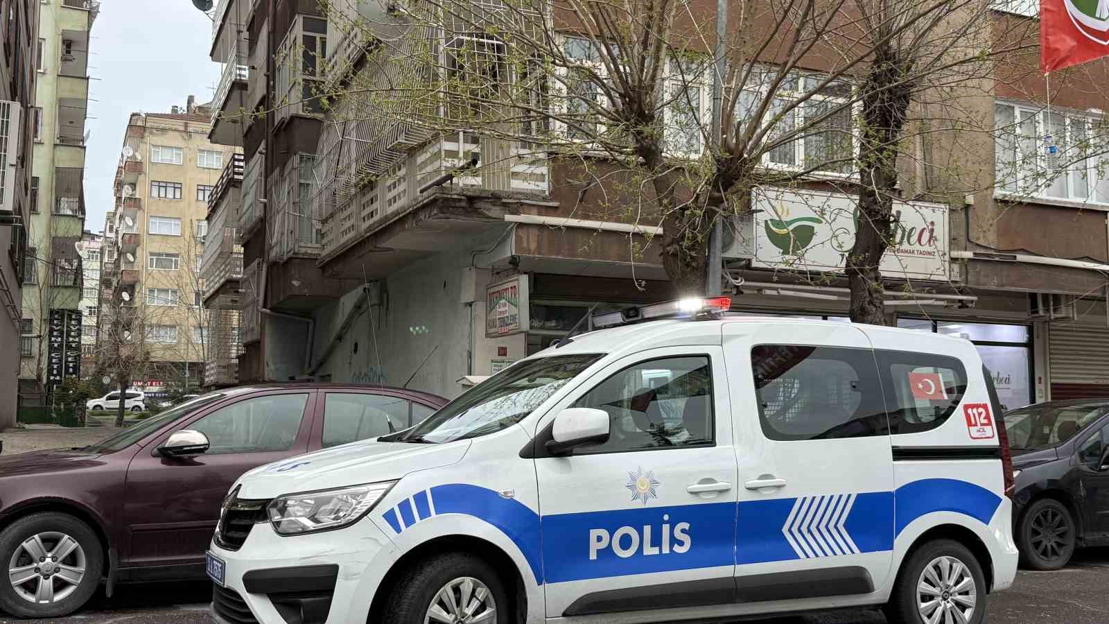 emekli polis evinde olu bulundu 1 h9Yab9OJ