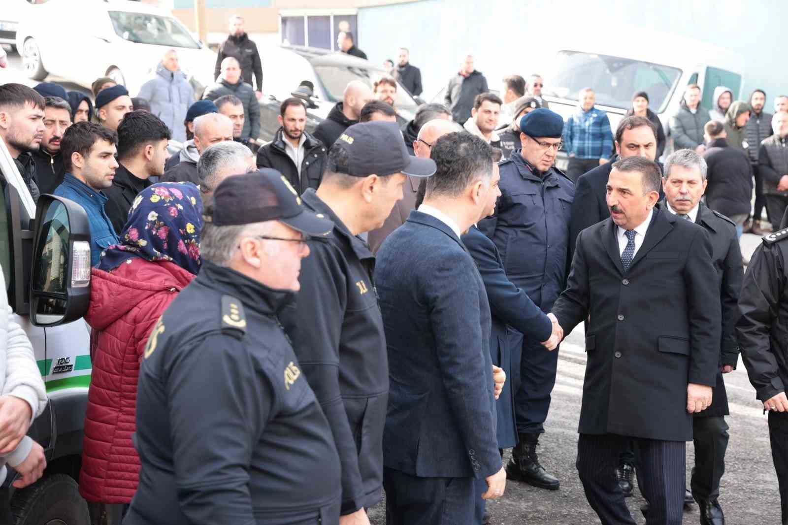 emekliligine 4 gun kala hayatini kaybeden polis memuru topraga verildi 1 uQDcRfgj