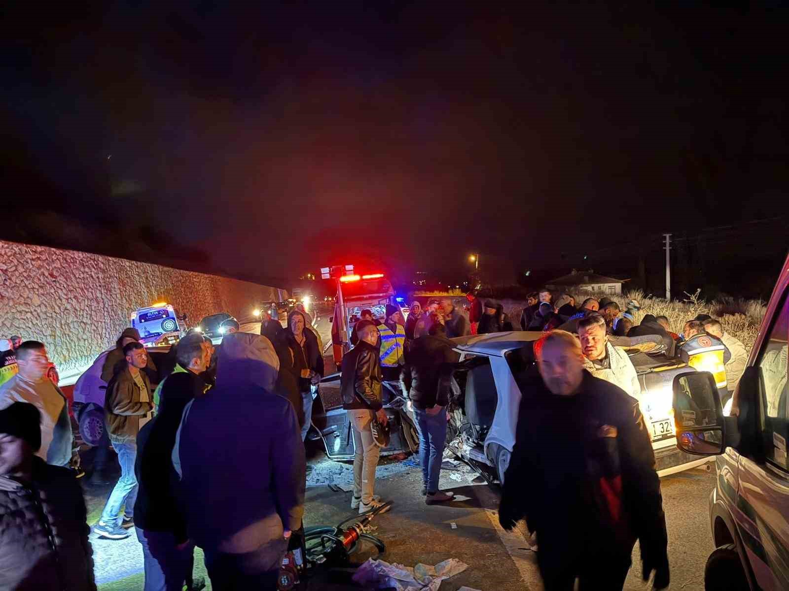emette iki arac kafa kafaya carpisti 4 yarali 3 gGJ6qc8a