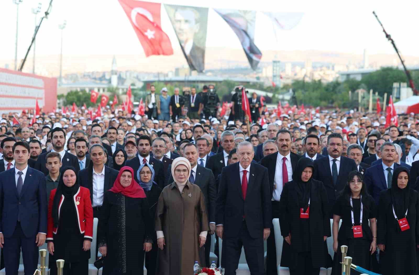 Emine Erdoğan: "15 Temmuz, tarihi bir dönüm noktasıdır" 6 emine erdogan 15 temmuz tarihi bir donum noktasidir 2 uZW4UBGA