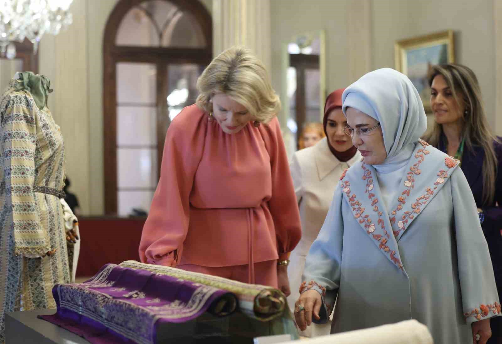 Emine Erdoğan, Belçika Kraliçesi Mathilde ile bir araya geldi 21 emine erdogan belcika kralicesi mathilde ile bir araya geldi 17 QUmsq7VV