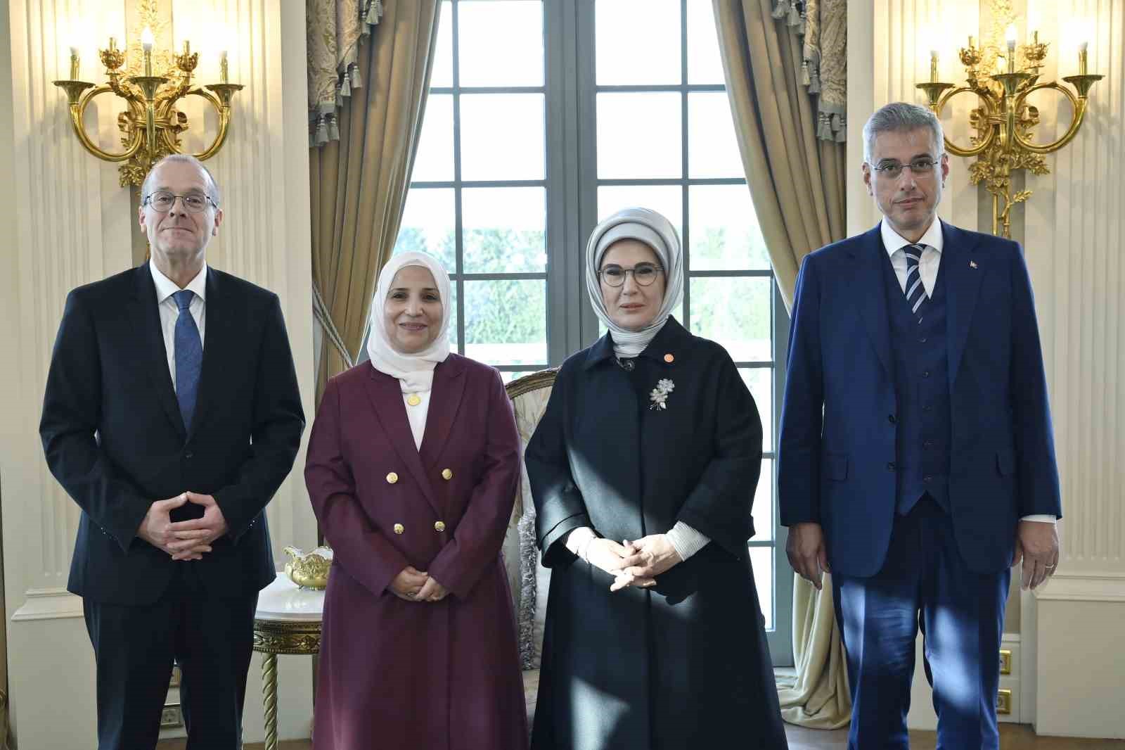 Emine Erdoğan, DSÖ heyetiyle görüştü 5 emine erdogan dso heyetiyle gorustu 1 PKpCmXPX