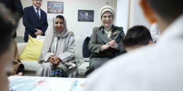 emine-erdogan-gazzede-iki-senede-54-bine-yakin-cocuk-yetim-kaldi-r9VqHpmP.jpg