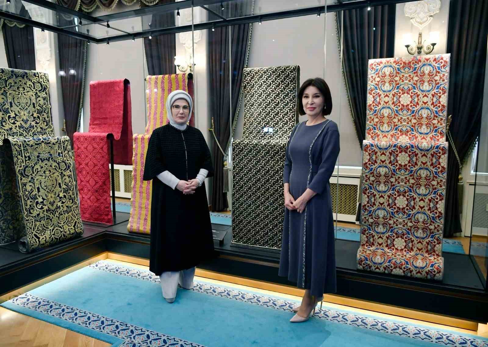 Emine Erdoğan ile Özbekistan Cumhurbaşkanı’nın eşi Ziroat Mirziyoyeva Ankara Palas’ı ziyaret etti 5 emine erdogan ile ozbekistan cumhurbaskaninin esi ziroat mirziyoyeva ankara palasi ziyaret etti 1 VfQnmEGw