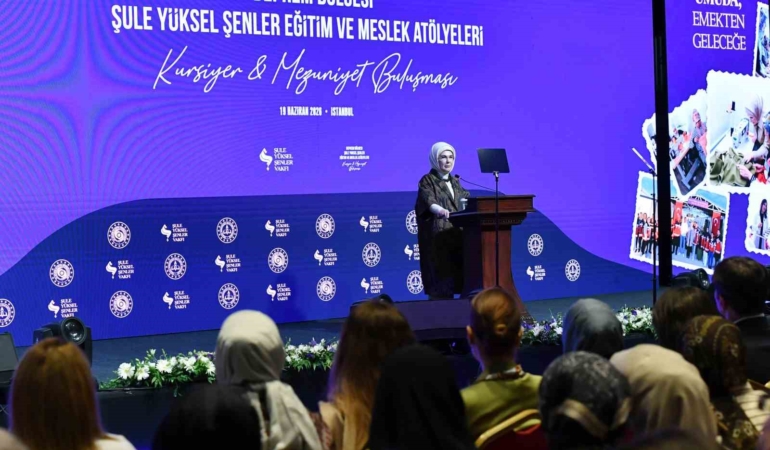 emine-erdogan-kadinlarin-ekonomik-hayata-katilmasi-afet-sonrasi-toparlanma-doneminde-buyuk-oneme-sahiptir-67kmzNQq.jpg