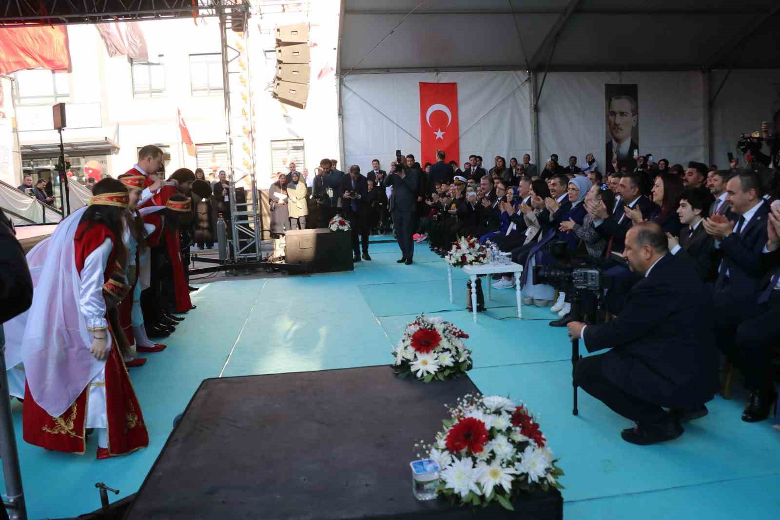 emine erdogan karadeniz ereglide ozel egitim kampusunun acilisina katildi 5 drPrZbqw