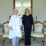 emine-erdogan-lubnan-basbakaninin-esi-sahar-selam-ile-gorustu-u89TCmy3.jpg