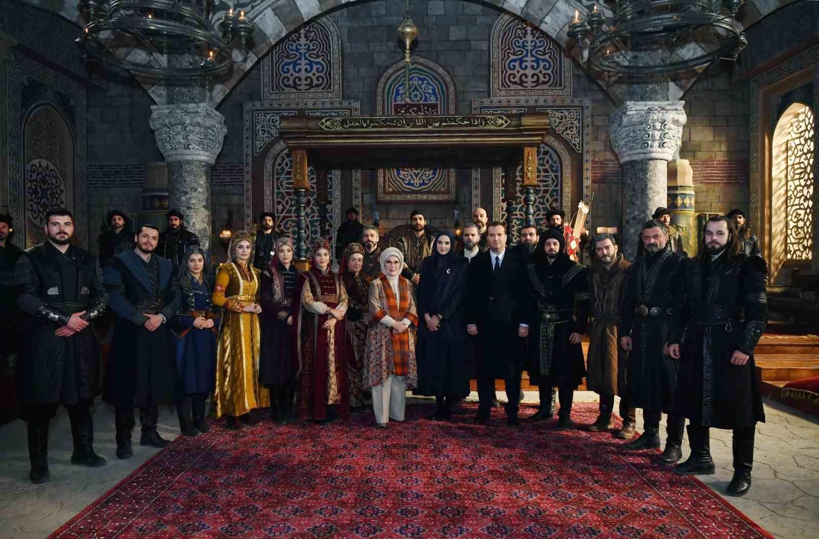 emine erdogan onursal baskani oldugu dernek ve vakiflarin temsilcileriyle bir araya geldi 6 qsUpzT8v
