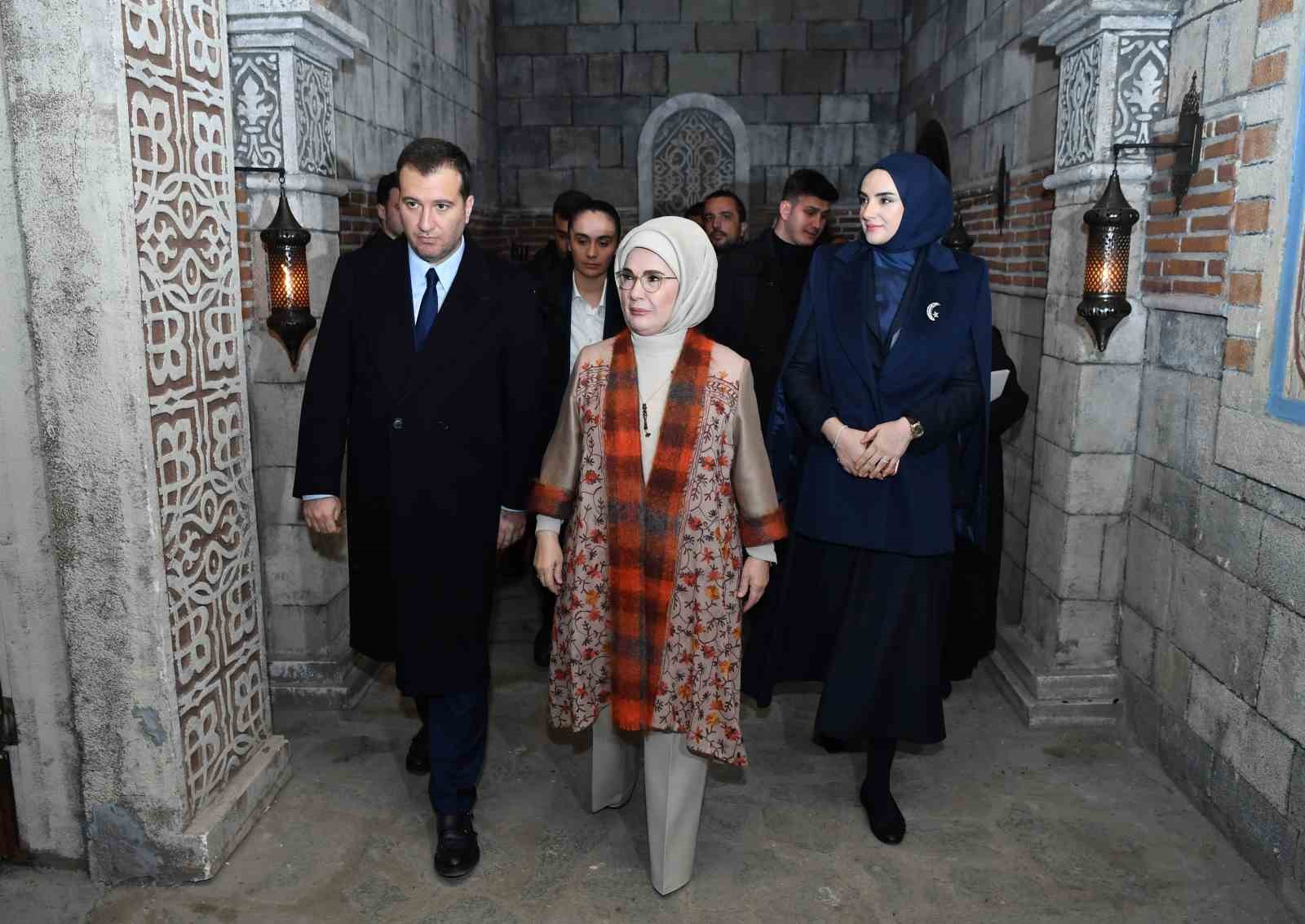 emine erdogan onursal baskani oldugu dernek ve vakiflarin temsilcileriyle bir araya geldi 7 41eY4vFw
