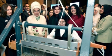 emine-erdogan-sof-kumasinin-desenlerindeki-zevkiselim-ve-dokumasindaki-ustalik-onu-16-ve-17-yuzyillarda-w6K8mrZp.jpg