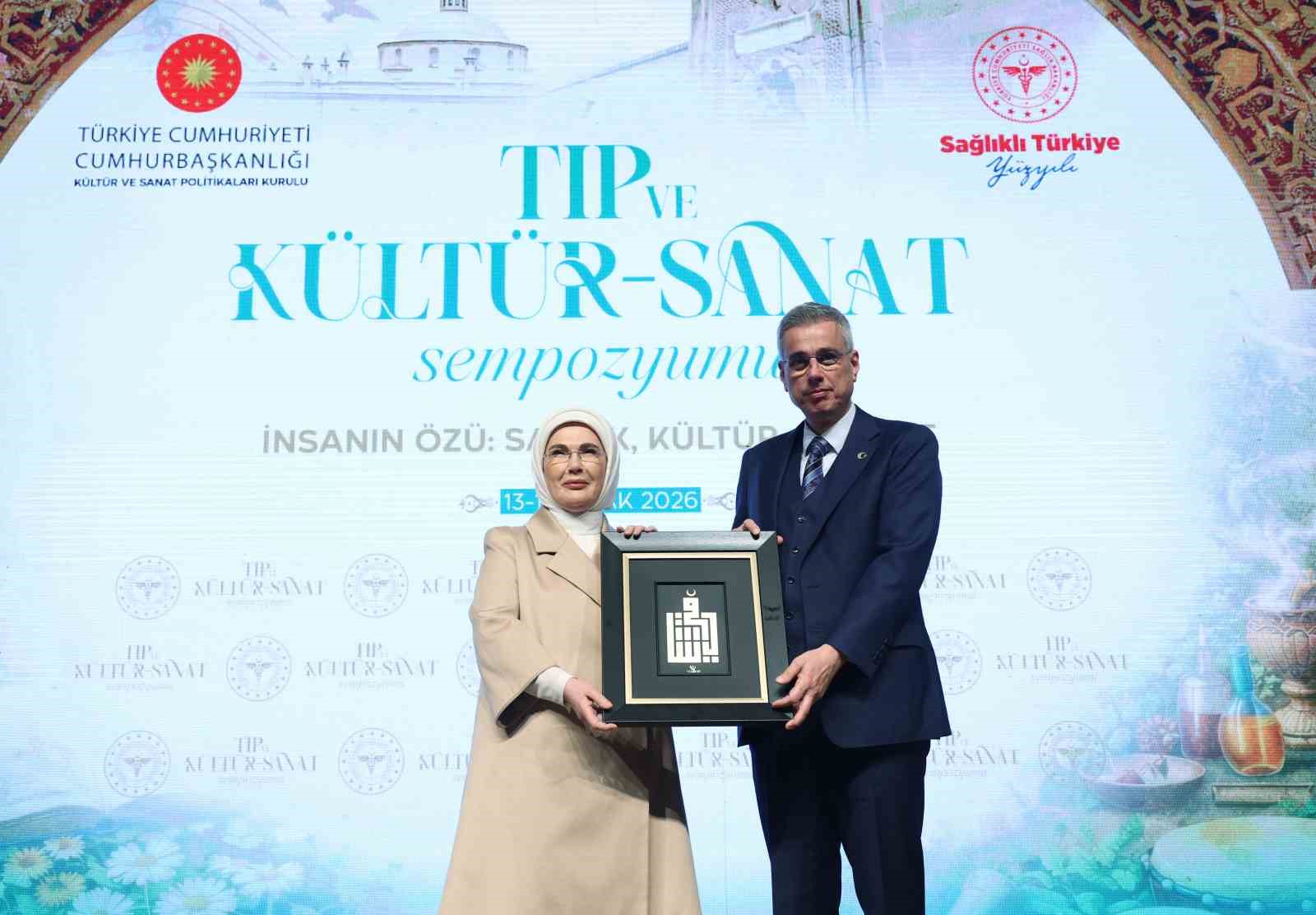 emine erdogan tip ve kultur sanat sempozyumunda konustu 1 Re69Li7l