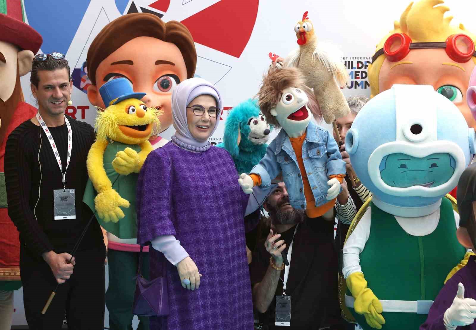 emine erdogan trt uluslararasi cocuk medyasi zirvesine katildi 5 reV5UFWj