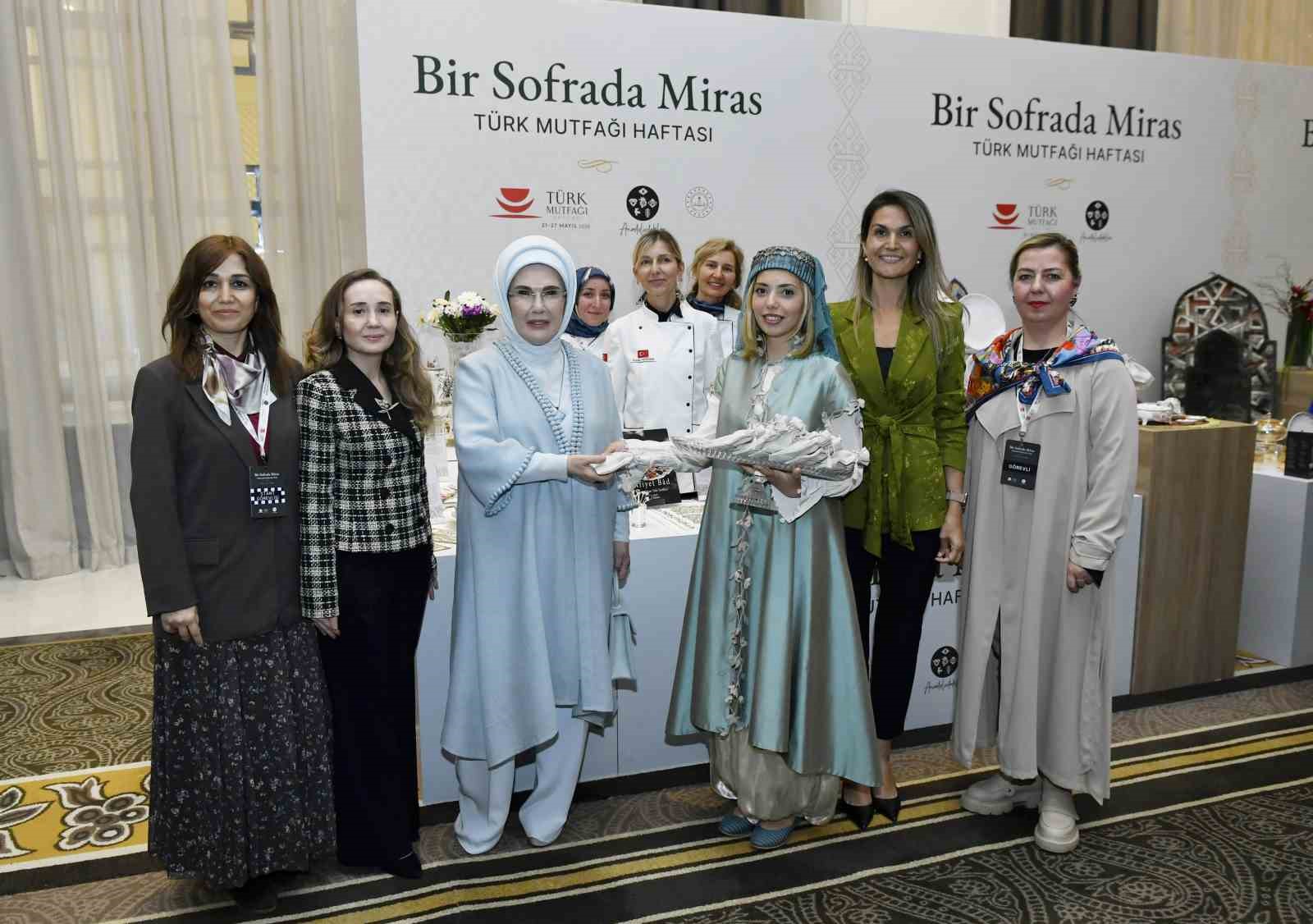 emine erdogan turk mutfagi anadolunun ruhunu ve vicdanini dunyanin dort bir yanina tasiyan en